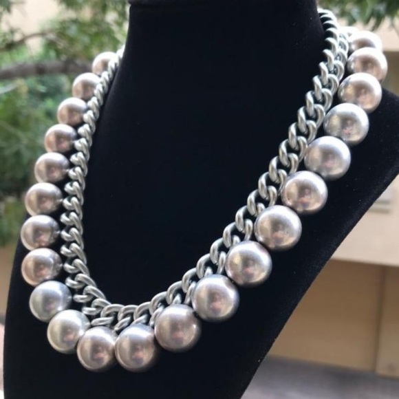 Anne Klein Vintage Jumbo Silver Pearls Beads Chain Runway Statement Necklace - Picture 9 of 15